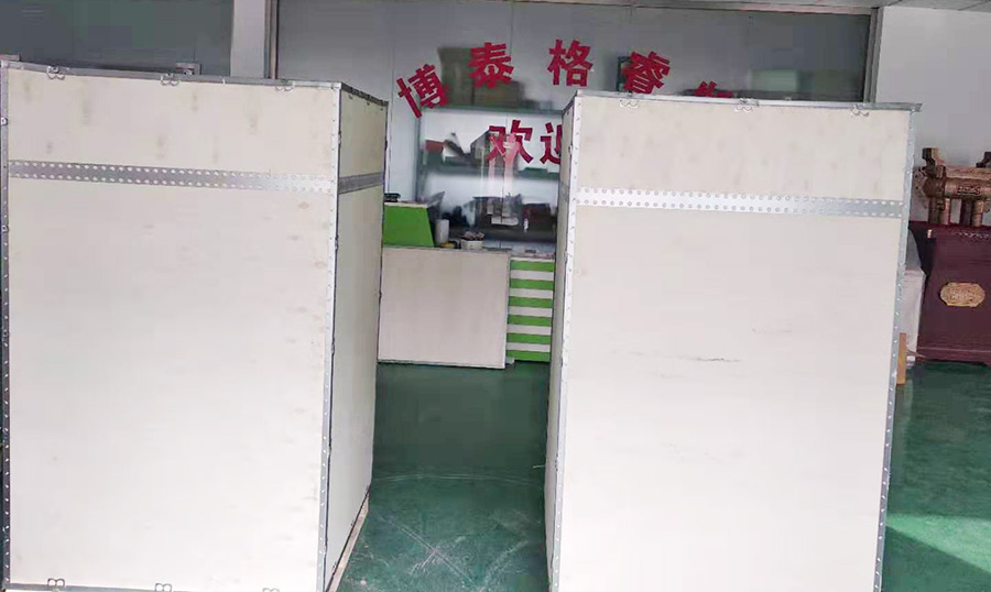 我公司生產(chǎn)的激光打標(biāo)機(jī)遠(yuǎn)銷印度、越南、東南亞國家